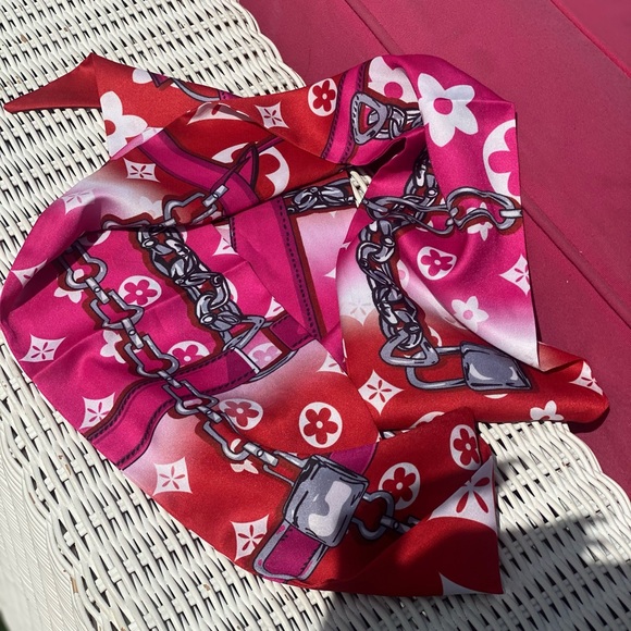 Stylish Edge Scarf - Picture 3 of 3